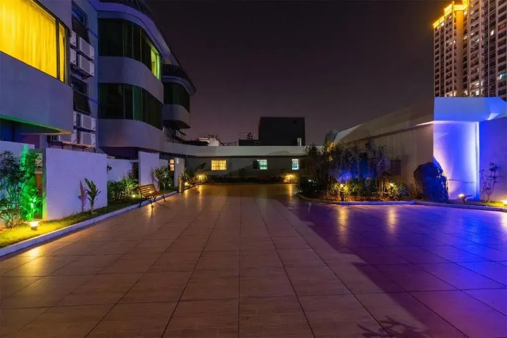 Lavande Hotel Dongguan Shijie Jiarong Shopping Plaza Liuhua Metro Station Lavande Hotel Dongguan Shijie Jiarong Shopping Plaza Liuhua Metro Station