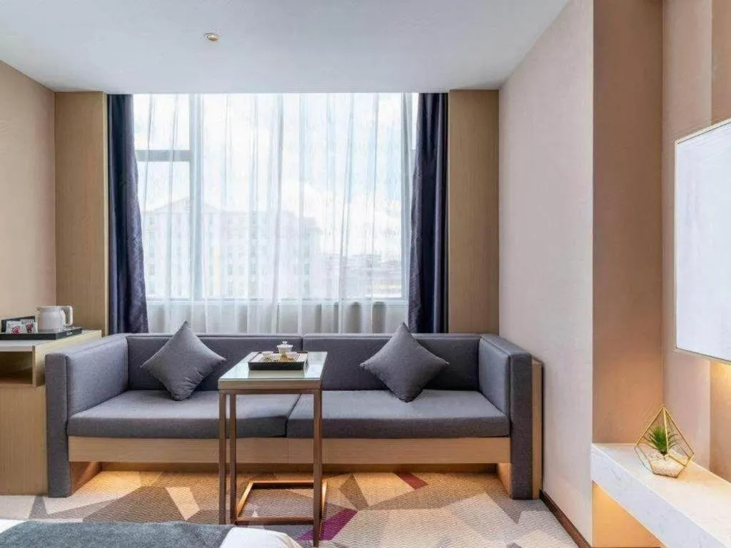 Lavande Hotel Chaozhou Fortune Center Lin Street