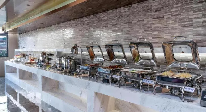 Lavande Hotel Chaozhou Fortune Center Lin Street