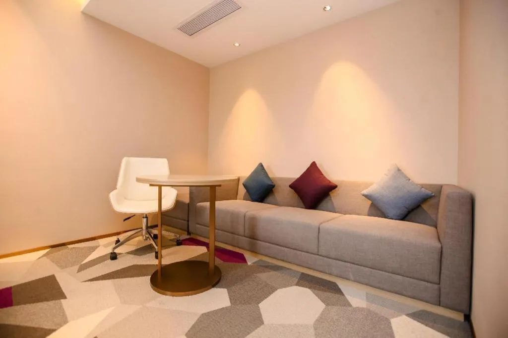 Lavande Hotel Wuxi East Railway Station