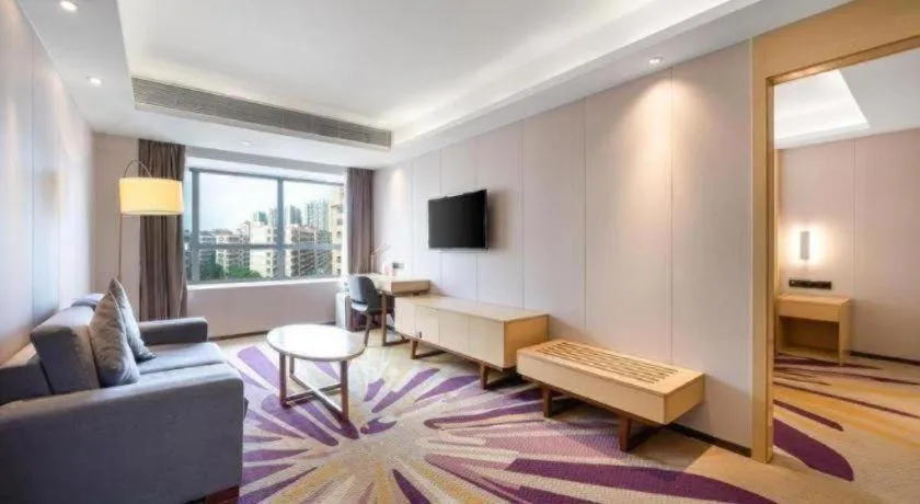 Lavande Hotel Maoming High-speed Railway Station Xinfu Road