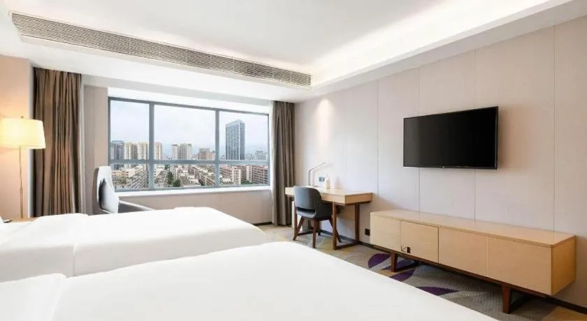 Bed in Lavande Hotel Maoming High-speed Railway Station Xinfu Road