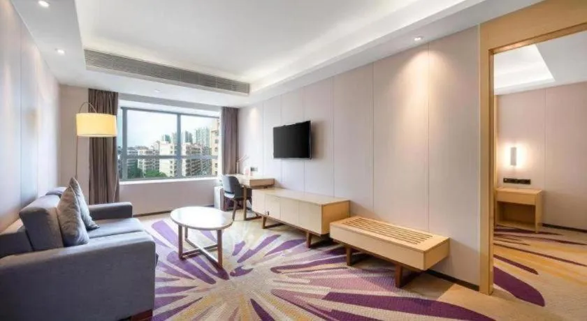 Lavande Hotel Maoming High-speed Railway Station Xinfu Road