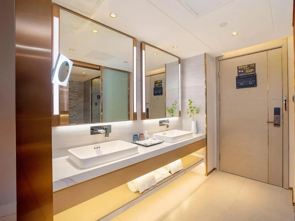 Lavande Hotel Xuchang Pangdonglai Hengdajinhui Plaza