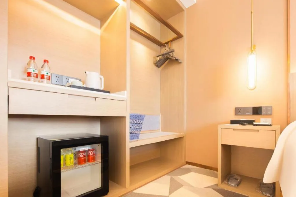 Lavande Hotel Xuchang Pangdonglai Hengdajinhui Plaza