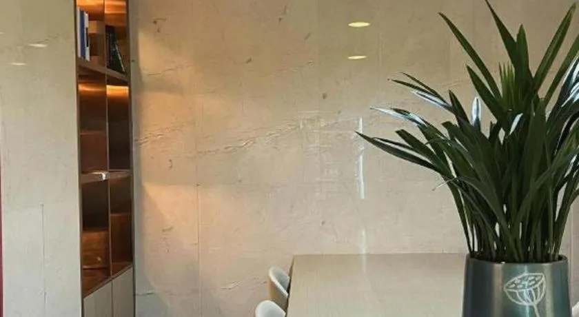 Lavande Hotel Xuchang Pangdonglai Hengdajinhui Plaza