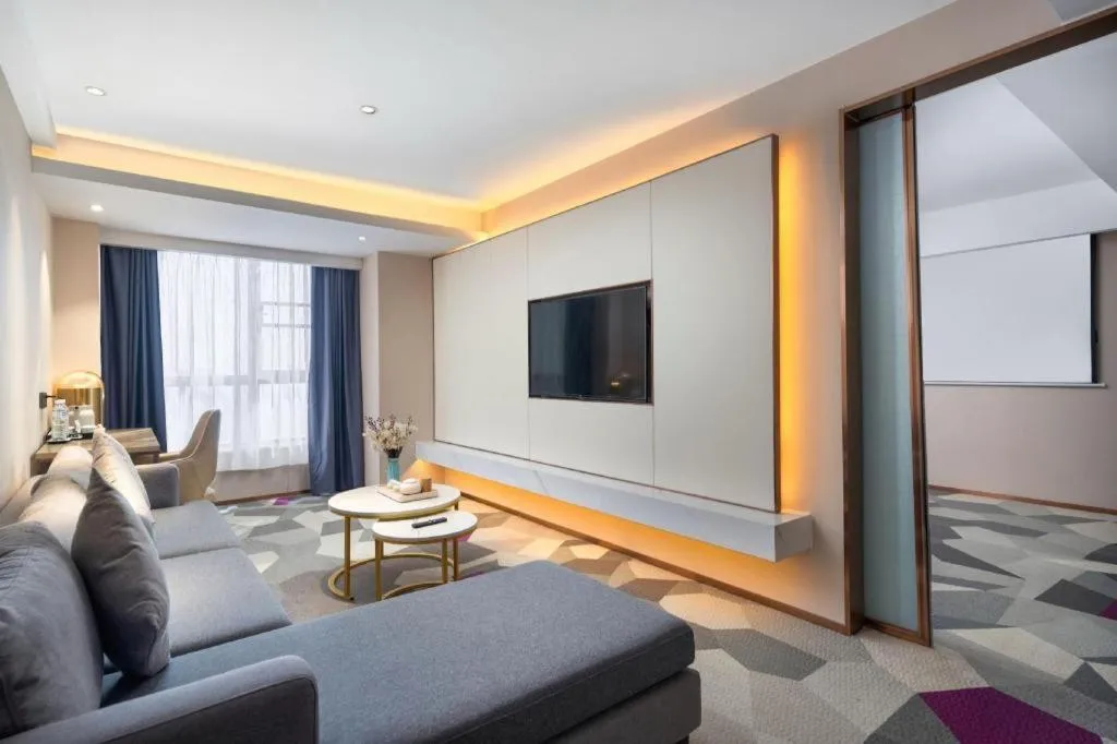 Lavande Hotel Xuchang Pangdonglai Hengdajinhui Plaza