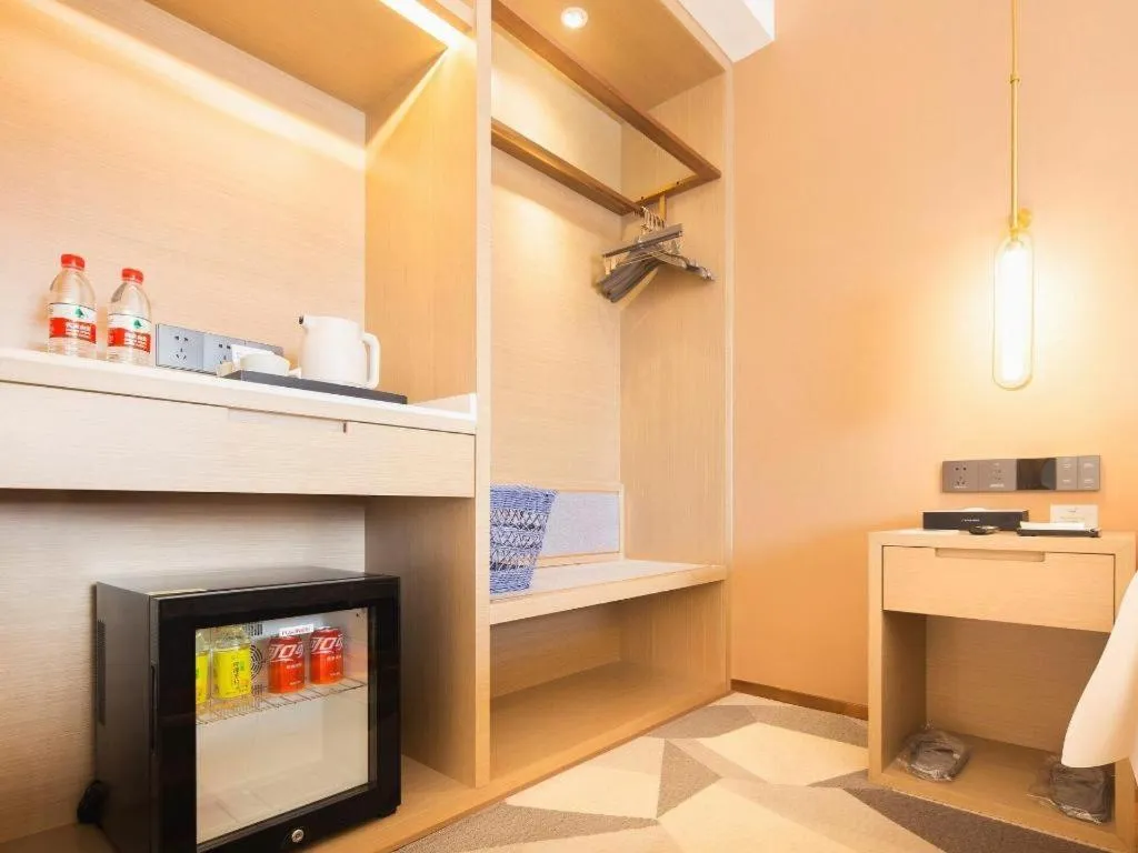 Lavande Hotel Xuchang Pangdonglai Hengdajinhui Plaza