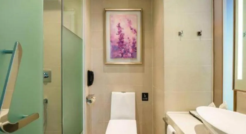 Lavande Hotel Shanwei Haifeng Fenghuang New City Tianhong Plaza