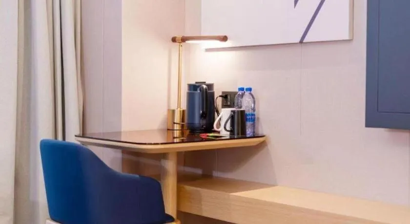 Lavande Hotel Shanwei Haifeng Fenghuang New City Tianhong Plaza