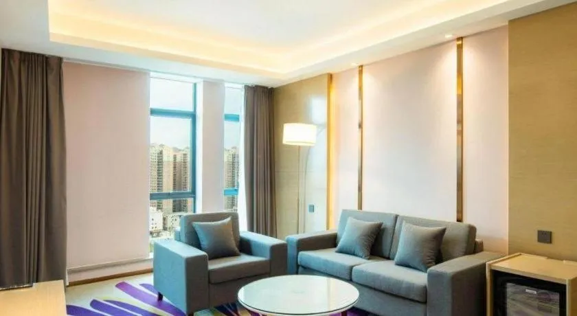 Lavande Hotel Shanwei Haifeng Fenghuang New City Tianhong Plaza