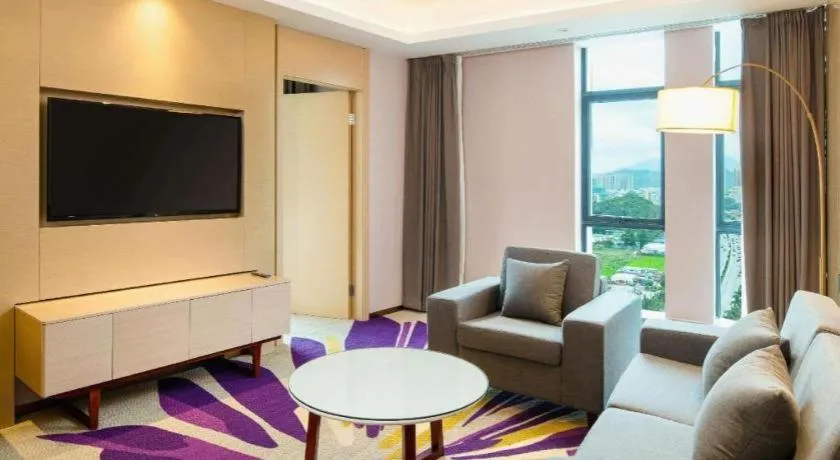 Lavande Hotel Shanwei Haifeng Fenghuang New City Tianhong Plaza