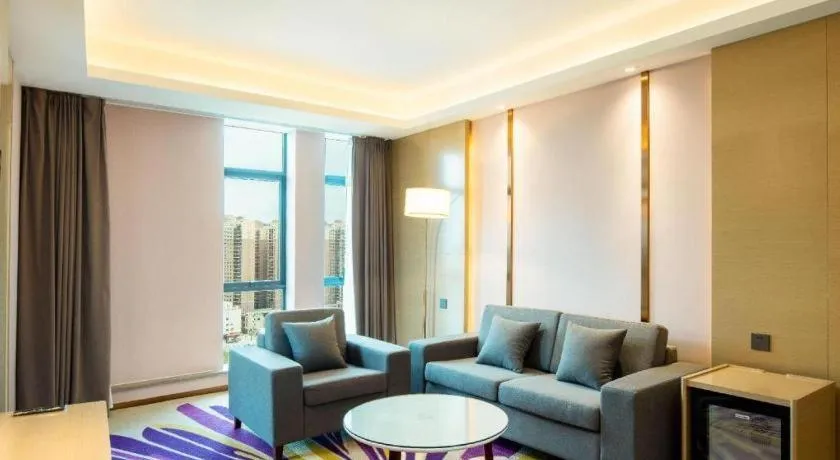 Lavande Hotel Shanwei Haifeng Fenghuang New City Tianhong Plaza