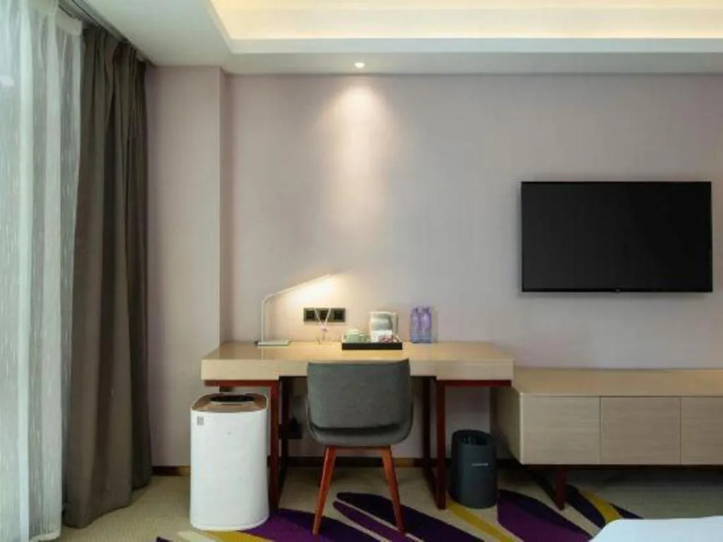 Lavande Hotel Shanwei Haifeng Fenghuang New City Tianhong Plaza