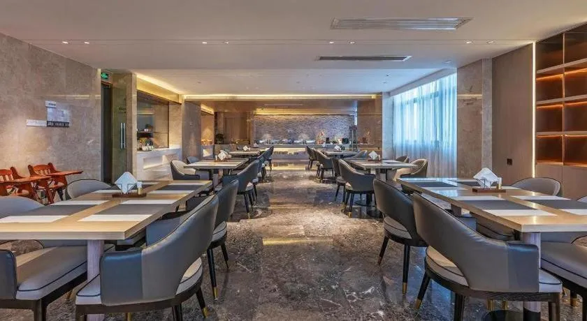 Lavande Hotel Pingnan Financial Investment Building