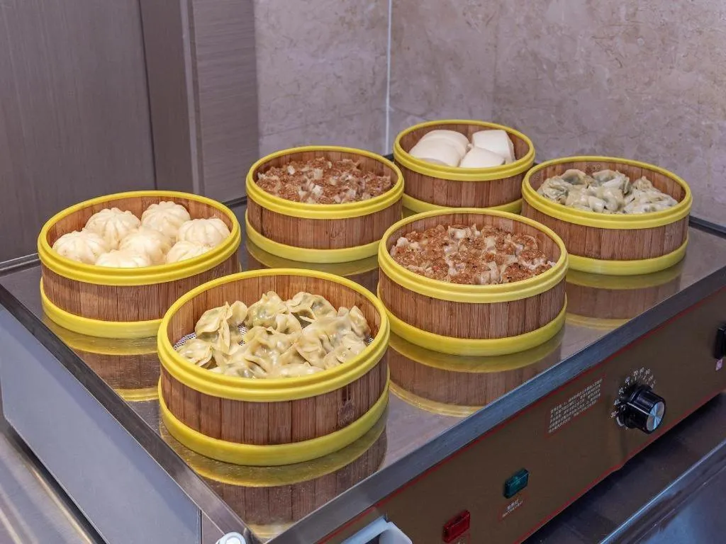 Lavande Hotel Pingnan Financial Investment Building