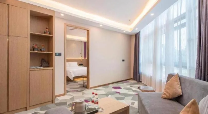 Lavande Hotel Foshan Shunde Daliang Qinghuiyuan Shihu Road