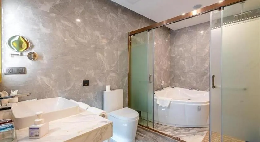Lavande Hotel Foshan Shunde Daliang Qinghuiyuan Shihu Road
