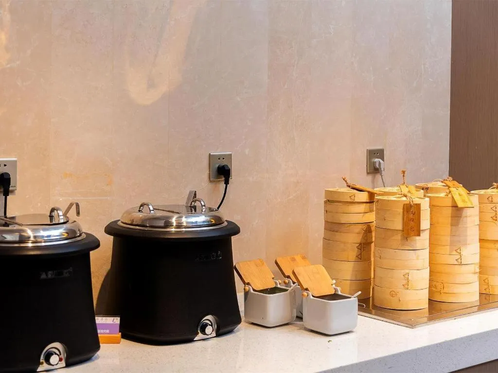 Lavande Hotel Zhongshan Lihe Square