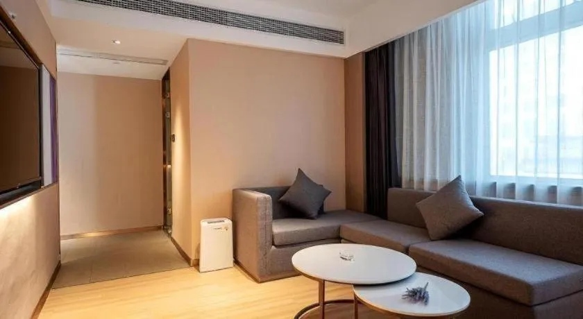 Lavande Hotel Zhongshan Lihe Square