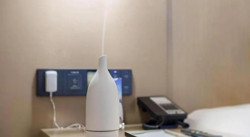 Lavande Hotel Xi'an Zhonglou Dachashi Metro Station