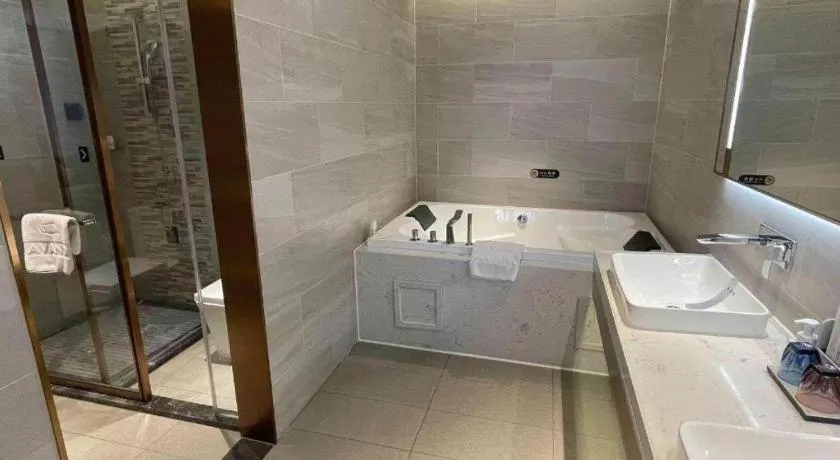 Lavande Hotel Xi'an Zhonglou Dachashi Metro Station