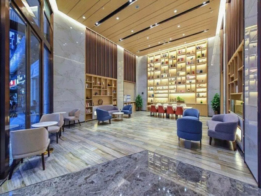 Lavande Hotel Nanchong Xihua Shida