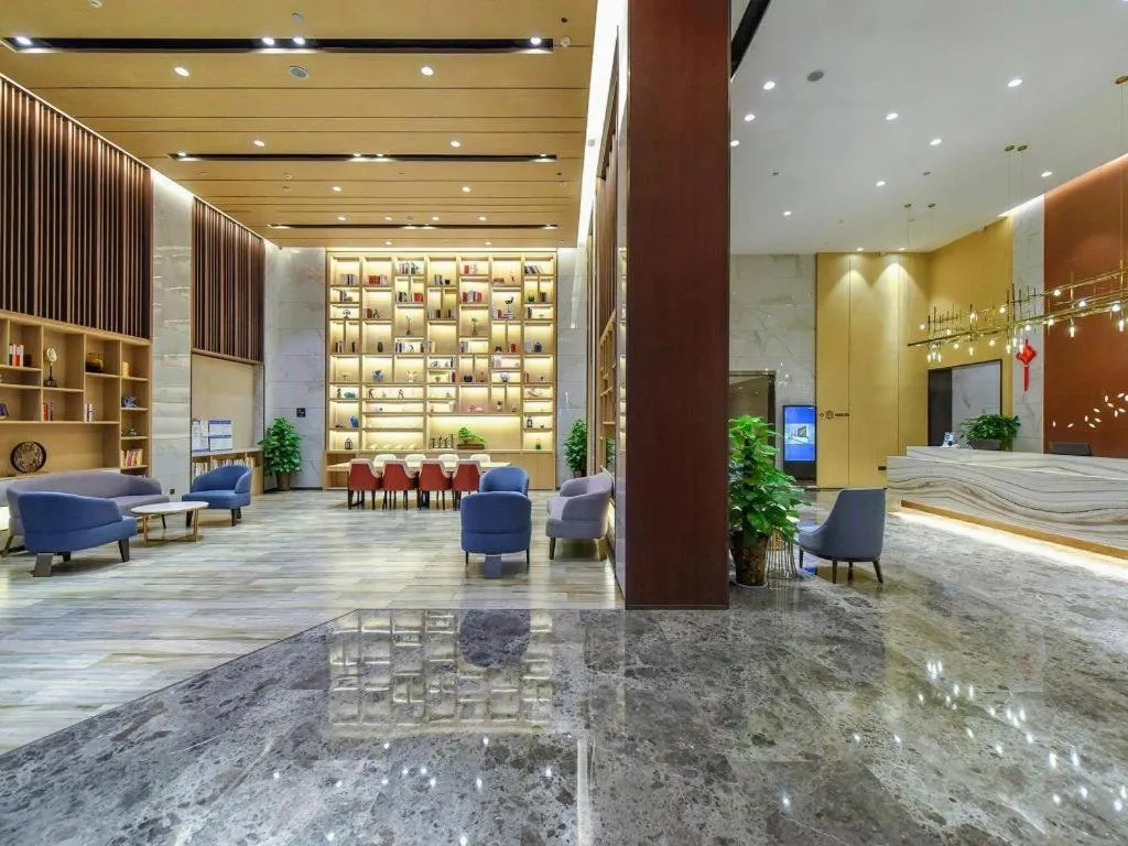 Lavande Hotel Nanchong Xihua Shida