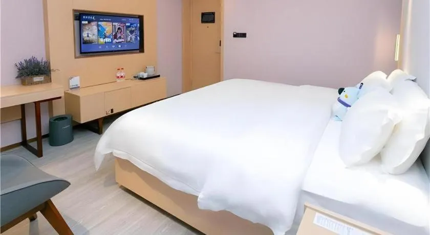 Bed in Lavande Hotel Shenzhen Jingtian Metro Station