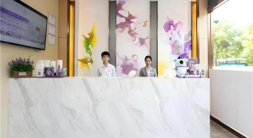 Lavande Hotel Shenzhen Jingtian Metro Station