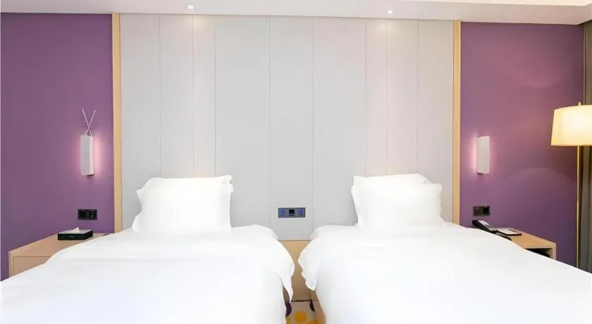 Bed in Lavande Hotel Shenzhen Jingtian Metro Station