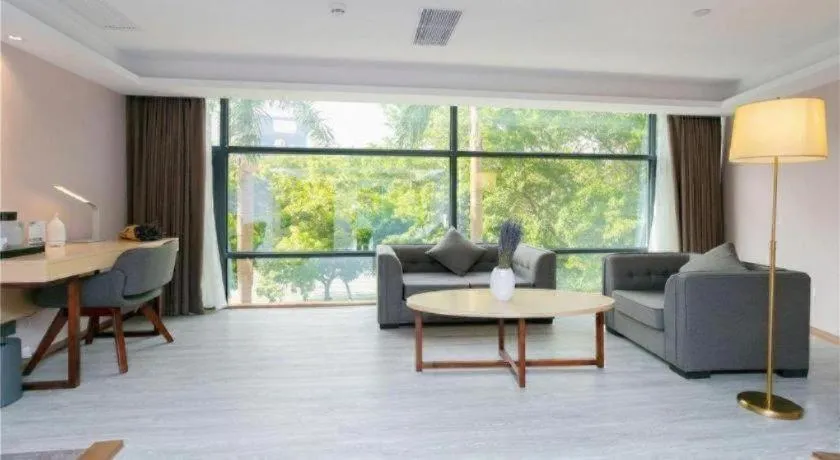 Lavande Hotel Shenzhen Jingtian Metro Station