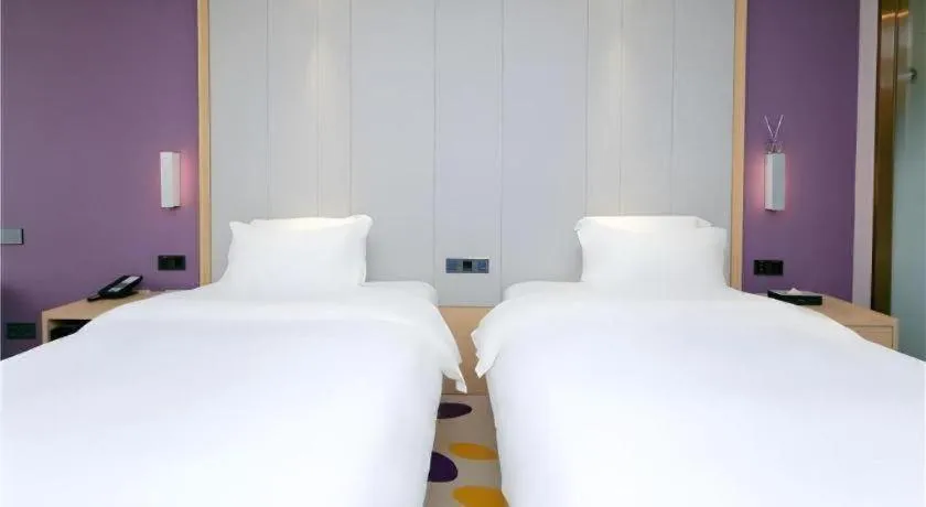 Bed in Lavande Hotel Shenzhen Jingtian Metro Station