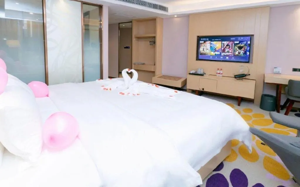 Bed in Lavande Hotel Shenzhen Jingtian Metro Station