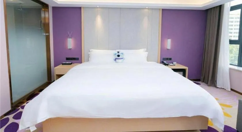 Bed in Lavande Hotel Shenzhen Jingtian Metro Station
