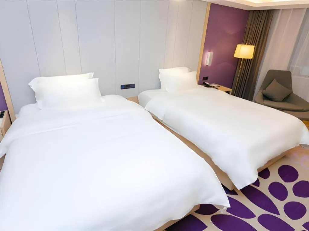 Bed in Lavande Hotel Shenzhen Jingtian Metro Station