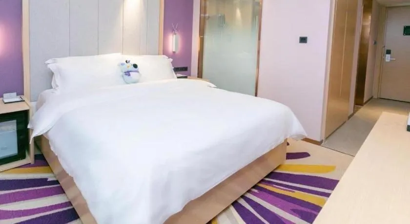 Bed in Lavande Hotel Shenzhen Jingtian Metro Station