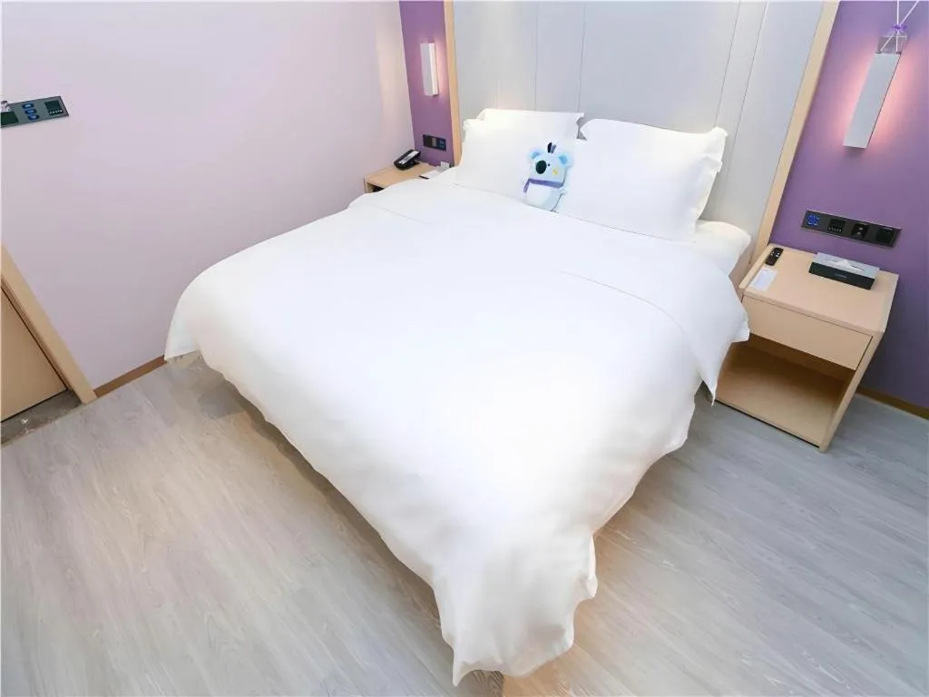 Bed in Lavande Hotel Shenzhen Jingtian Metro Station
