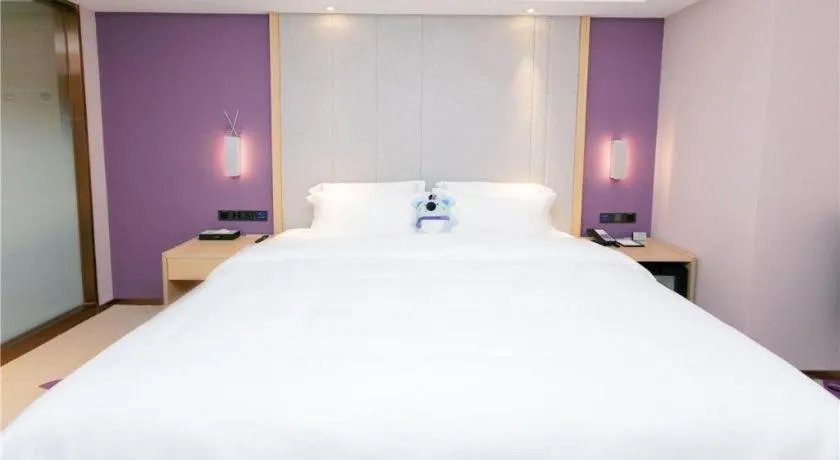 Bed in Lavande Hotel Shenzhen Jingtian Metro Station