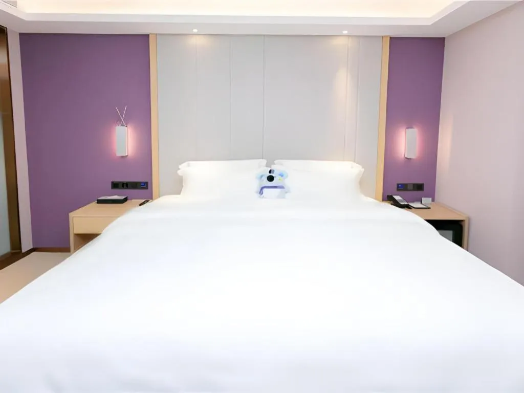 Bed in Lavande Hotel Shenzhen Jingtian Metro Station