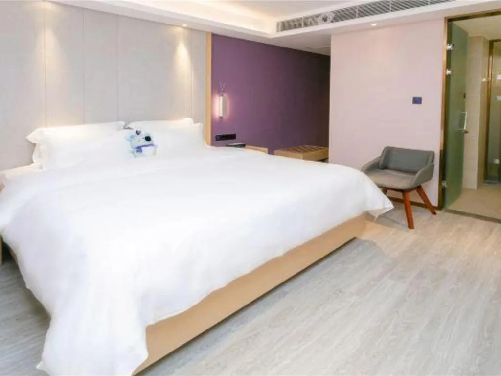 Bed in Lavande Hotel Shenzhen Jingtian Metro Station
