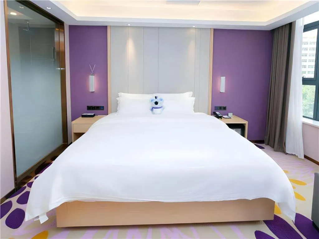 Bed in Lavande Hotel Shenzhen Jingtian Metro Station