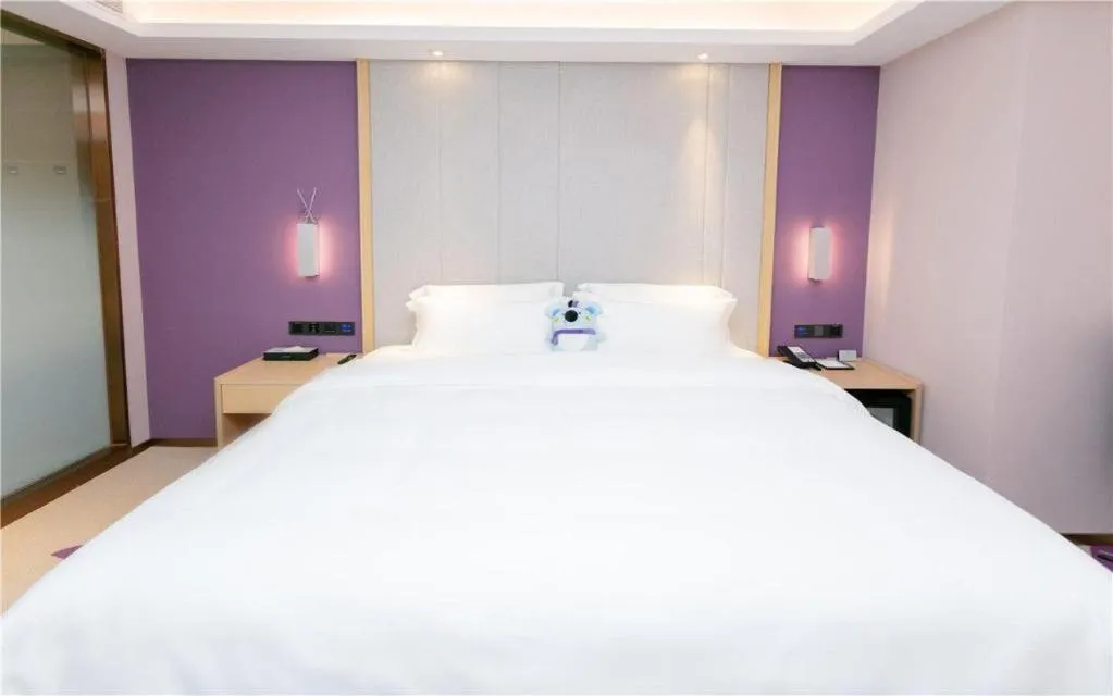 Bed in Lavande Hotel Shenzhen Jingtian Metro Station
