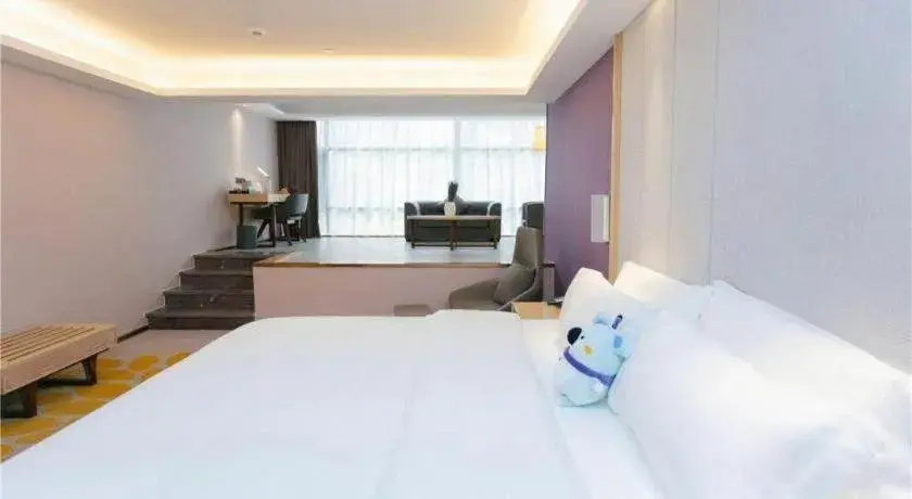 Bed in Lavande Hotel Shenzhen Jingtian Metro Station Bed in Lavande Hotel Shenzhen Jingtian Metro Station
