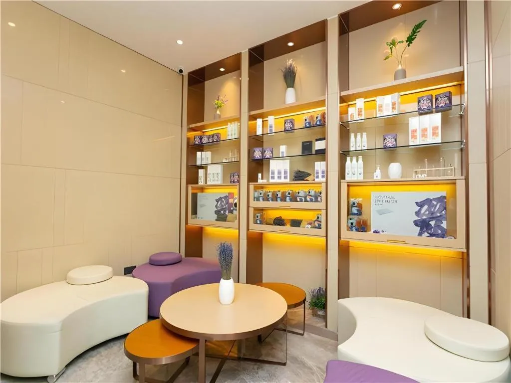 Lavande Hotel Shenzhen Jingtian Metro Station
