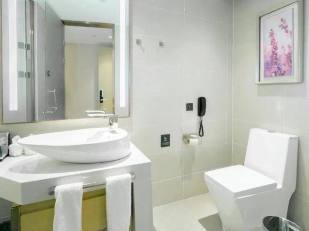 Lavande Hotel Shenzhen Jingtian Metro Station