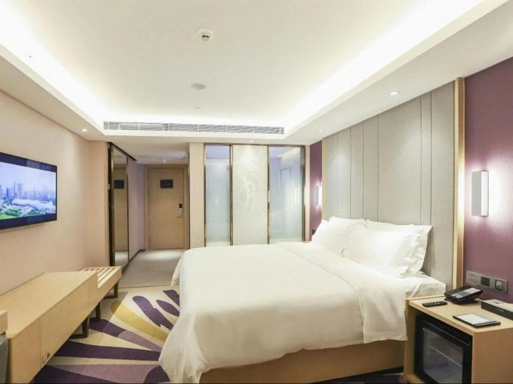 Bed in Lavande Hotel Shenzhen Jingtian Metro Station