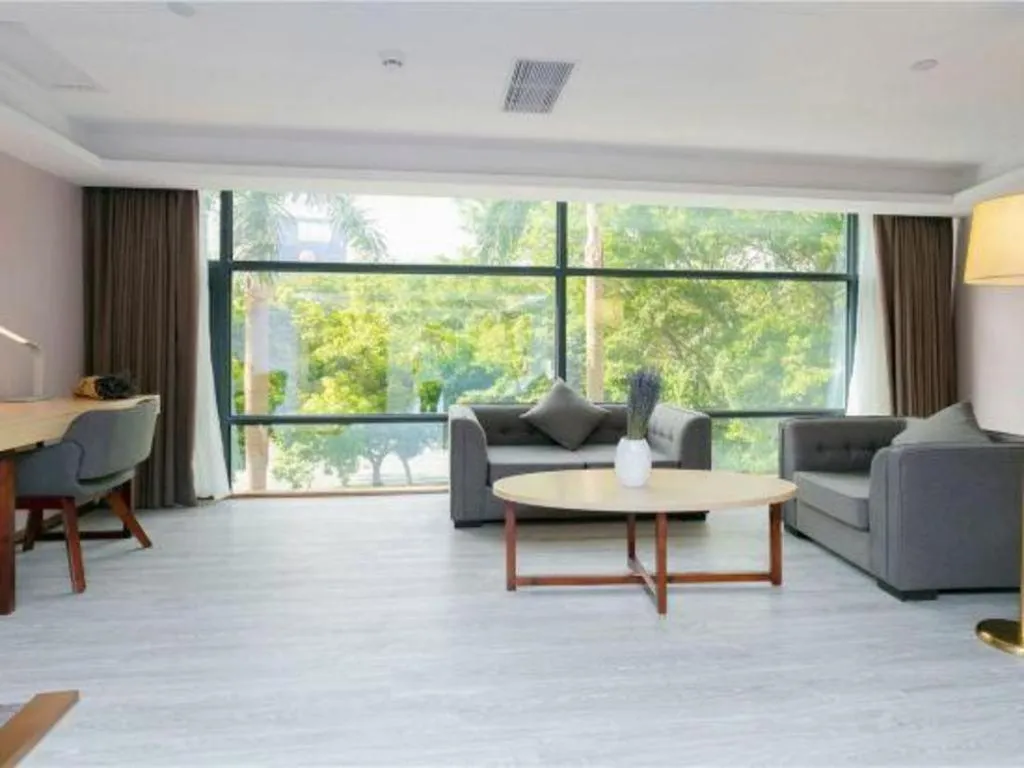 Lavande Hotel Shenzhen Jingtian Metro Station