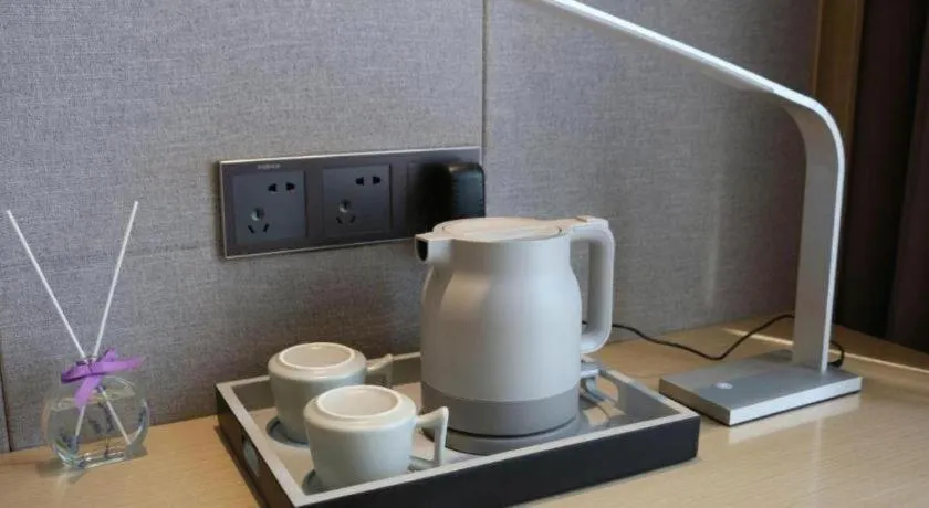 Lavande Hotel Huizhou Shiwan