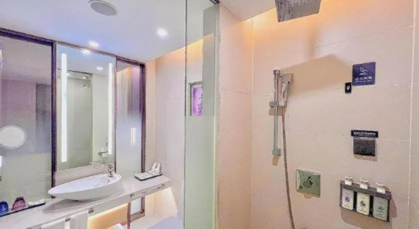 Lavande Hotel Huizhou Shiwan